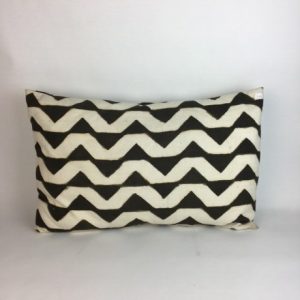 BLACK CREAM ZIG ZAG