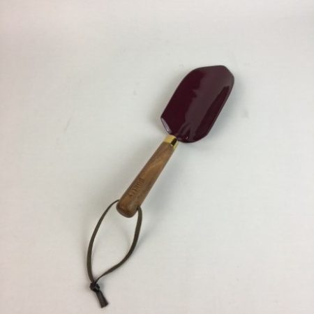 BURGUNDY METAL SPADE