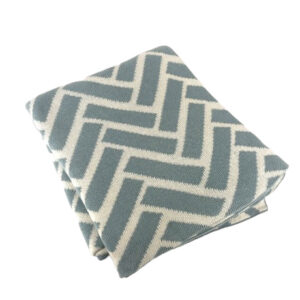 BLUE WHITE DIAGONAL BLANKET