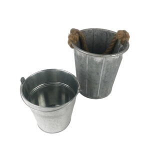 METAL BUCKETS