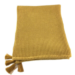 MUSTARD WAFFLE TASSLE BLANKET