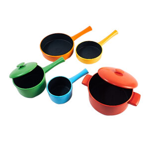 multicolour cooking set