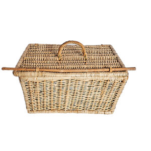 WICKER MEDIUM PICNIC BASKET